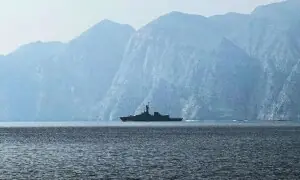 آبنائے ہرمز کی گہرائیوں میں پڑے نئے طاقتور ہتھیار پر ایران کی نظریں
