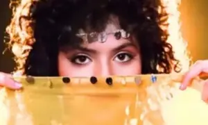 ایک گانے کی وجہ سے ملک بھر میں گرفتاریاں، 36 سال پرانا گانا منچلوں کو مہنگا پڑ گیا