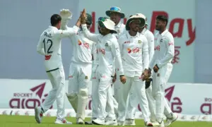 Pakistan struggle in second Test, bowled out for 232 runs