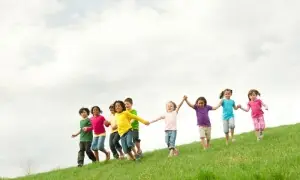 بچوں کی پیدائش میں عالمی کمی: اسمارٹ فون دنیا کو کیسے ویران کر رہا ہے؟
