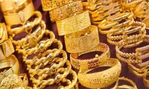 Rising oil prices and dollar strength push gold rates higher in Pakistan