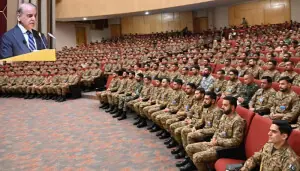 افغانستان میں دہشتگردوں کیخلاف آپریشن غضب للحق پوری قوت کے ساتھ جاری ہے: وزیراعظم