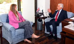 British High Commissioner calls on Defence Minister Khawaja Asif