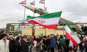 ایران صرف 6 ماہ میں دفاعی صنعت مکمل بحال کرلے گا: امریکی انٹیلی جینس رپورٹ ایران صرف 6 ماہ میں دفاعی صنعت مکمل بحال کرلے گا: امریکی انٹیلی جینس رپورٹ