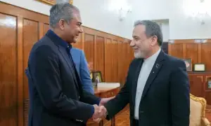 Naqvi meets Araghchi as Pakistan pushes to revive Iran-US talks Naqvi meets Araghchi as Pakistan pushes to revive Iran-US talks