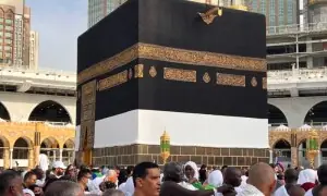 عازمینِ حج منٰی روانہ ہونے لگے عازمینِ حج منٰی روانہ ہونے لگے