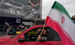 ایران کا مفاہمت کے اعلان پر آدھے منجمد فنڈز فوری واپس کرنے کا مطالبہ ایران کا مفاہمت کے اعلان پر آدھے منجمد فنڈز فوری واپس کرنے کا مطالبہ