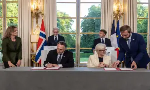 Norway will come under France's nuclear umbrella, leaders say
