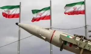 ایران کا کویت پر بیلسٹک میزائل حملہ، امریکی فوج کا حملہ ناکام بنانے کا دعویٰ ایران کا کویت پر بیلسٹک میزائل حملہ، امریکی فوج کا حملہ ناکام بنانے کا دعویٰ