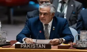 Ishaq Dar arrives in Washington for talks with Marco Rubio