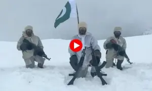برف پوش چوٹیوں پر جوانوں کا عزم