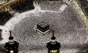 Saudi Arabia begins issuing Umrah visas for 1448 AH season