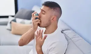 دمے کے مریض ان ہیلر سے کیوں ڈرتے ہیں؟ دمے کے مریض ان ہیلر سے کیوں ڈرتے ہیں؟