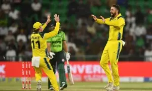 دوسرا ون ڈے: آسٹریلیا نے پاکستان کو 41 رنز سے شکست دے دی