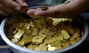 Gold suffers sharp decline as prices fall across markets