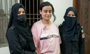 انمول پنکی کے خلاف منشیات کے مقدمے کا چالان عدالت میں جمع، سنسنی خیز انکشافات انمول پنکی کے خلاف منشیات کے مقدمے کا چالان عدالت میں جمع، سنسنی خیز انکشافات