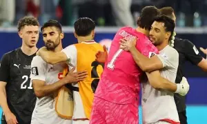 فیفا ورلڈ کپ: ایران نے نیوزی لینڈ کو جیت سے محروم کر دیا، مقابلہ 2-2 سے برابر فیفا ورلڈ کپ: ایران نے نیوزی لینڈ کو جیت سے محروم کر دیا، مقابلہ 2-2 سے برابر