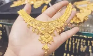 سونے کی قیمت میں حیران کُن کمی، فی تولہ قیمت کیا ہوگئی؟ سونے کی قیمت میں حیران کُن کمی، فی تولہ قیمت کیا ہوگئی؟