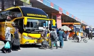 پیٹرولیم مصنوعات سستی ہوتے ہی ٹرانسپورٹرز کا کرایوں میں کمی کا اعلان