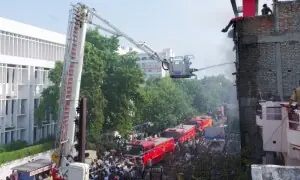 بھارت: کوچنگ سینٹر کی عمارت میں خوفناک آتشزدگی، 15 طلبا ہلاک بھارت: کوچنگ سینٹر کی عمارت میں خوفناک آتشزدگی، 15 طلبا ہلاک