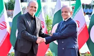 بیلسٹک میزائل پروگرام ایران کا حق ہے، امن معاہدے میں اس کا ذکر نہیں: وزیراعظم کی ایرانی صدر کے ہمراہ گفتگو بیلسٹک میزائل پروگرام ایران کا حق ہے، امن معاہدے میں اس کا ذکر نہیں: وزیراعظم کی ایرانی صدر کے ہمراہ گفتگو