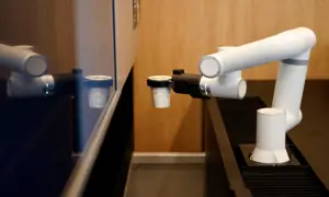 South Korean shops turn to robots, self-service to escape labour woes