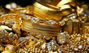 Gold prices surge by Rs9,100 per tola