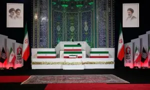 آیت اللہ خامنہ ای اور ان کے اہل خانہ کی میتیں تہران کی گرینڈ مصلیٰ مسجد پہنچا دی گئیں