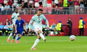 Portugal survive late drama to beat Croatia and reach World Cup last 16