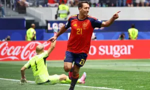 Improving Spain outclass Austria 3-0 to ease into World Cup last 16