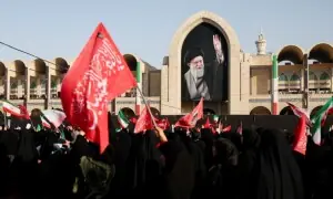 آیت اللہ خامنہ ای کی آخری رسومات، مرکزی نمازِ جنازہ اتوار کو تہران میں ادا کی جائے گی