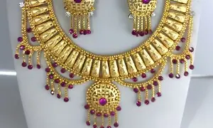 سونا خریدنے والوں کے لیے خوشخبری، فی تولہ قیمت میں آج پھر زبردست کمی