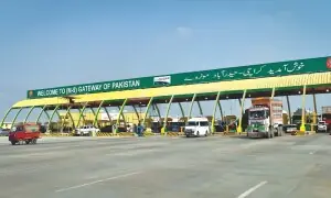 ملک بھر میں موٹرویز اور ہائی ویز کے ٹول ٹیکس میں اضافہ ملک بھر میں موٹرویز اور ہائی ویز کے ٹول ٹیکس میں اضافہ