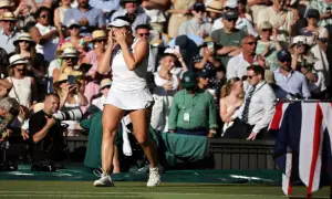 Noskova survives tearful meltdown to win first Wimbledon title