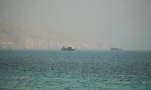Iran shuts Strait of Hormuz amid fresh US strikes