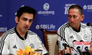 بھارتی ٹی ٹوئنٹی ٹیم کی بدترین کارکردگی؛ گمبھیر اور اگرکر کو الزام کیوں دیا جارہا ہے؟ بھارتی ٹی ٹوئنٹی ٹیم کی بدترین کارکردگی؛ گمبھیر اور اگرکر کو الزام کیوں دیا جارہا ہے؟