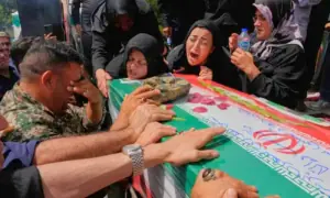 امریکا کے ایران پر حملے؛ 30 سے زائد عام شہری اور 7 فوجی جاں بحق، 260 سے زائد افراد زخمی امریکا کے ایران پر حملے؛ 30 سے زائد عام شہری اور 7 فوجی جاں بحق، 260 سے زائد افراد زخمی