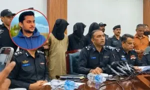 ڈاکٹر آکاش کا قتل: ملزمان کا گینگ کیسے بنا، لوٹے گئے پیسوں کا بٹوارا کیسے ہوا؟ ڈاکٹر آکاش کا قتل: ملزمان کا گینگ کیسے بنا، لوٹے گئے پیسوں کا بٹوارا کیسے ہوا؟