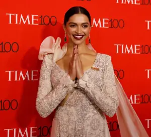 Pregnant Deepika continues shooting action film 'Raaka': Reports