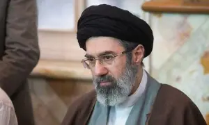 'ٹرمپ کے دستخط ناقابلِ اعتبار ہیں'، ایرانی سپریم لیڈر نے امریکا کو 'بڑا شیطان' قرار دے دیا 'ٹرمپ کے دستخط ناقابلِ اعتبار ہیں'، ایرانی سپریم لیڈر نے امریکا کو 'بڑا شیطان' قرار دے دیا
