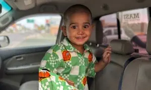 کراچی: نیا ناظم آباد سے اغواء ہونے والا 2 سالہ اذان بازیاب کراچی: نیا ناظم آباد سے اغواء ہونے والا 2 سالہ اذان بازیاب