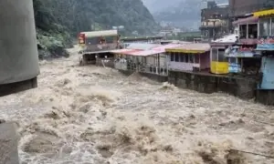 خیبر پختونخوا میں بارش اور سیلابی ریلوں نے تباہی مچادی، بچوں سمیت 8 افراد جاں بحق خیبر پختونخوا میں بارش اور سیلابی ریلوں نے تباہی مچادی، بچوں سمیت 8 افراد جاں بحق