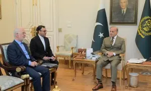 وزیراعظم سے ایرانی وزیر داخلہ کی ملاقات، امریکا ایران کشیدگی پر گفتگو وزیراعظم سے ایرانی وزیر داخلہ کی ملاقات، امریکا ایران کشیدگی پر گفتگو