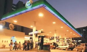 حکومت سے مذاکرات کے بعد پٹرول پمپ مالکان کا ہڑتال ختم کرنے کا اعلان