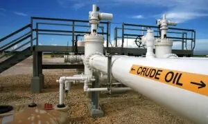 آبنائے ہرمز اور باب المندب میں کشیدگی، تیل کی قیمتیں 96 ڈالر فی بیرل تک پہنچ گئیں