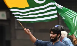 آزاد کشمیر انتخابات: پولنگ اسٹیشن میں آتشزدگی، دو پریزائیڈنگ افسران گرفتار آزاد کشمیر انتخابات: پولنگ اسٹیشن میں آتشزدگی، دو پریزائیڈنگ افسران گرفتار