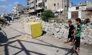 Israel's yellow line, a shifting edge of war pushing Gazans from home