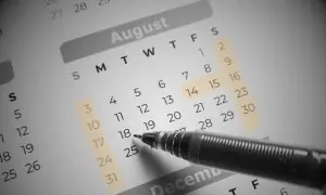 ملازمت پیشہ افراد اور طلبہ کے لیے خوشخبری؛ اگست میں تعطیلات کی برسات
