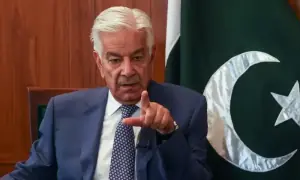 نظام میں تبدیلی کا آغاز اپنی وزارت سے کریں: خواجہ آصف کا محسن نقوی کے بیان پر ردِ عمل