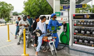 آج پیٹرول اور ڈیزل کے نرخ کیا ہیں؟ آج پیٹرول اور ڈیزل کے نرخ کیا ہیں؟